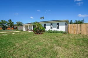 534 NW 5th Street, Boynton Beach, FL 33435 Sold 01/16/25