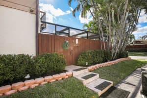 4304 S Landar Drive, Lake Worth, FL 33463 Sold 01/27/25