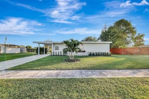 180 SE Soneto Court, Port Saint Lucie, FL 34983 Sold 05/01/25