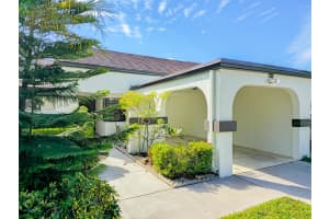 5573 Parkwalk Circle E, Boynton Beach, FL 33472 Sold 02/27/25