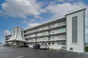 155 Yacht Club Drive 404, North Palm Beach, FL 33408 Sold 02/04/25