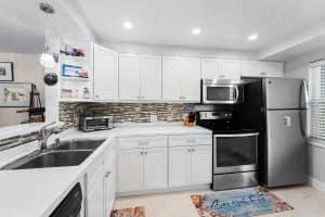 155 Yacht Club Drive 404, North Palm Beach, FL 33408 Sold 02/04/25