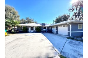 1422 SW 19th Terrace, Okeechobee, FL 34974 Sold 04/30/25