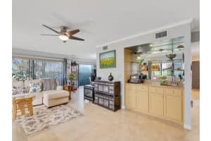 9460 Meadowood Drive 103, Fort Pierce, FL 34951 - MLS#R11042085