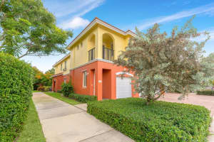 48 SE Sedona Circle 202, Stuart, FL 34994 Sold 01/24/25