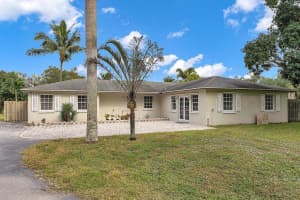 16627 Deer Path Lane, Wellington