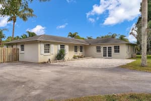 16627 Deer Path Lane, Wellington, FL 33470 - MLS#R11042193