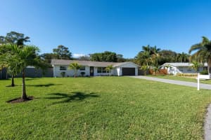 791 Mimosa Court, Haverhill, FL 33415 Sold 03/10/25