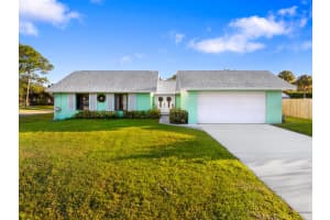 298 SE Grove Avenue, Port Saint Lucie, FL 34983 Sold 04/21/25
