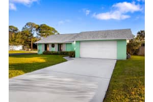 298 SE Grove Avenue, Port Saint Lucie, FL 34983 Sold 04/21/25