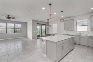 692 SE Boboli Way, Port Saint Lucie, FL 34984 Sold 04/10/25