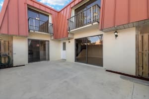 3321 Meridian Way S C, Palm Beach Gardens, FL 33410 Sold 01/28/25