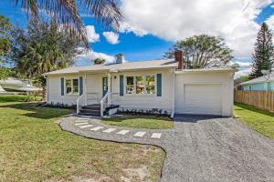 4228 SE Bayview Street, Stuart, FL 34997 Sold 02/10/25