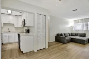 3930 Crystal Lake Drive 209, Pompano Beach, FL 33064 - MLS#R11042514