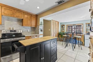 367 Barraclough Street, Fort Pierce, FL 34982 Sold 01/24/25