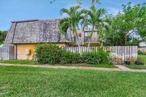 198 Lake Arbor Drive, Palm Springs, FL 33461 Sold 08/14/25