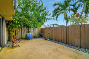 198 Lake Arbor Drive, Palm Springs, FL 33461 Sold 08/14/25