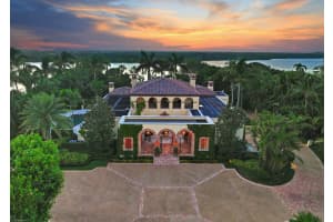 424 S Beach Road, Jupiter Island, FL 33455 Sold 02/05/25