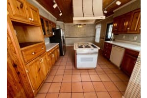 379 Garden Boulevard, Palm Beach Gardens, FL 33410 Sold 01/03/25