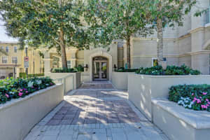 403 S Sapodilla Avenue 819, West Palm Beach, FL 33401 Sold 01/30/25