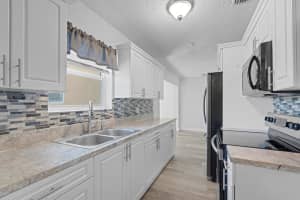 281 NW 28th Avenue, Boynton Beach, FL 33435 Sold 02/12/25