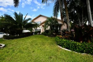 225 Cascade Lane, Palm Beach Shores, FL 33404 Sold 03/13/25