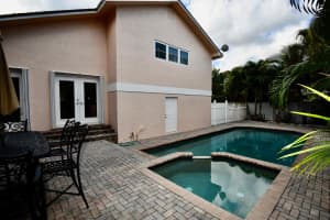 225 Cascade Lane, Palm Beach Shores, FL 33404 Sold 03/13/25