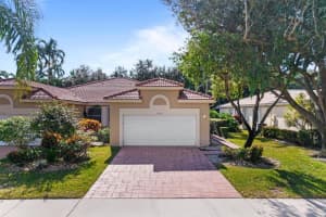 9523 Crescent View Drive N, Boynton Beach, FL 33437 Sold 02/06/25