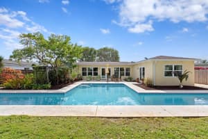 231 Alhambra Place, West Palm Beach, FL 33405 Sold 05/05/25