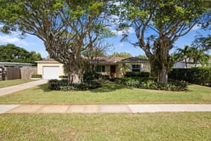 231 Alhambra Place, West Palm Beach, FL 33405 Sold 05/05/25