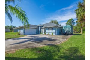 825 Landsdowne Drive, Sebastian, FL 32958 Sold 04/30/25
