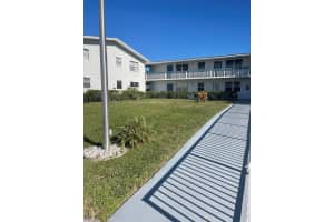 81 Harwood Crescent 81, Deerfield Beach, FL 33442 Sold 04/30/25