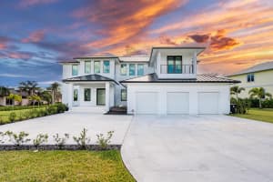 3316 Se River Vista Court, Port Saint Lucie