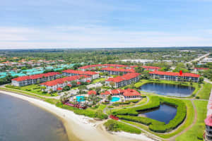102 Half Moon Circle C3, Hypoluxo, FL 33462 Sold 04/30/25