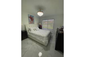 108 Swan Parkway E, Royal Palm Beach, FL 33411 Sold 03/11/25