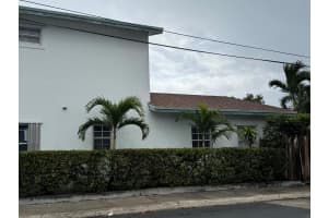 656 Latona Avenue, Lake Worth Beach, FL 33460 Sold 01/31/25