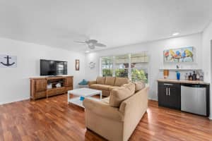 MLS# R11043186, Delray Beach, Florida 33445