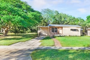 1108 Jasmine Avenue, Fort Pierce, FL 34982 Sold 01/27/25
