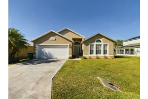 467 SE 38th Ave, Okeechobee, FL 34974, Sold 02/12/25