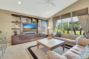 11571 Pamplona Boulevard, Boynton Beach, FL 33437 Sold 01/23/25