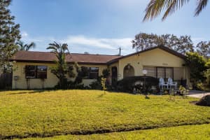 744 SE Albatross Avenue, Port Saint Lucie, FL 34983 Sold 02/14/25