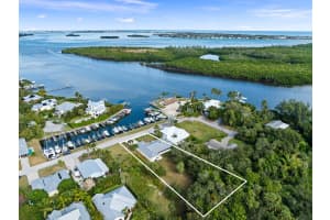 5712 SE Nassau Terrace, Stuart, FL 34997 Sold 02/18/25