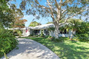 9871 SE Little Club Way S, Tequesta, FL 33469 Sold 06/17/25