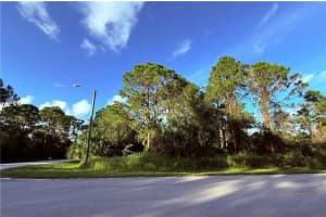 9950 79th Street, Vero Beach, FL 32967 Sold 02/18/25