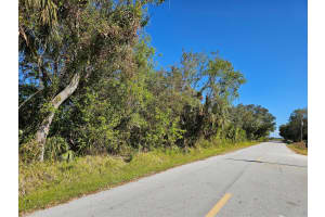 000 NW 87 Court, Okeechobee, FL 34972 - MLS#R11043653