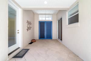 693 Hampton Woods Lane SW, Vero Beach, FL 32962 Sold 08/22/25