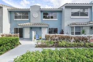 1082 E Jeffery Street, Boca Raton, FL 33487 Sold 02/12/25