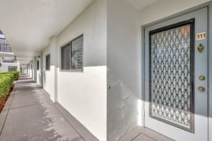 15365 Lakes Of Delray Boulevard 111, Delray Beach, FL 33484 Sold 02/20/25