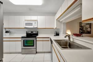 15365 Lakes Of Delray Boulevard 111, Delray Beach, FL 33484 Sold 02/20/25