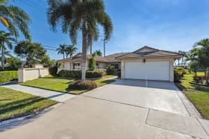 10506 Greentrail Drive S, Boynton Beach, FL 33436 Sold 02/27/25